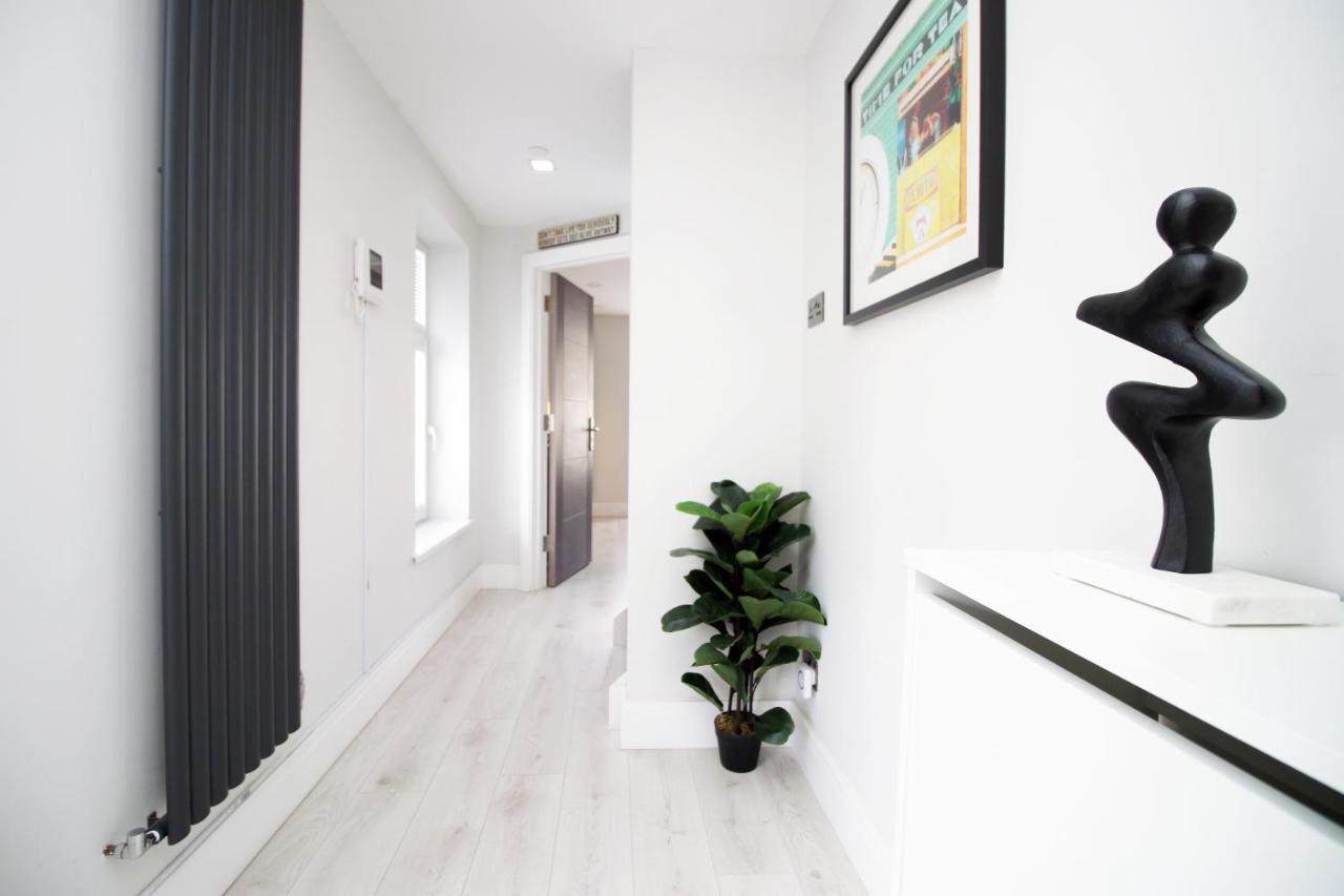 New 2 Bed Comfort - Functional - Secure - Private Кардиф Екстериор снимка