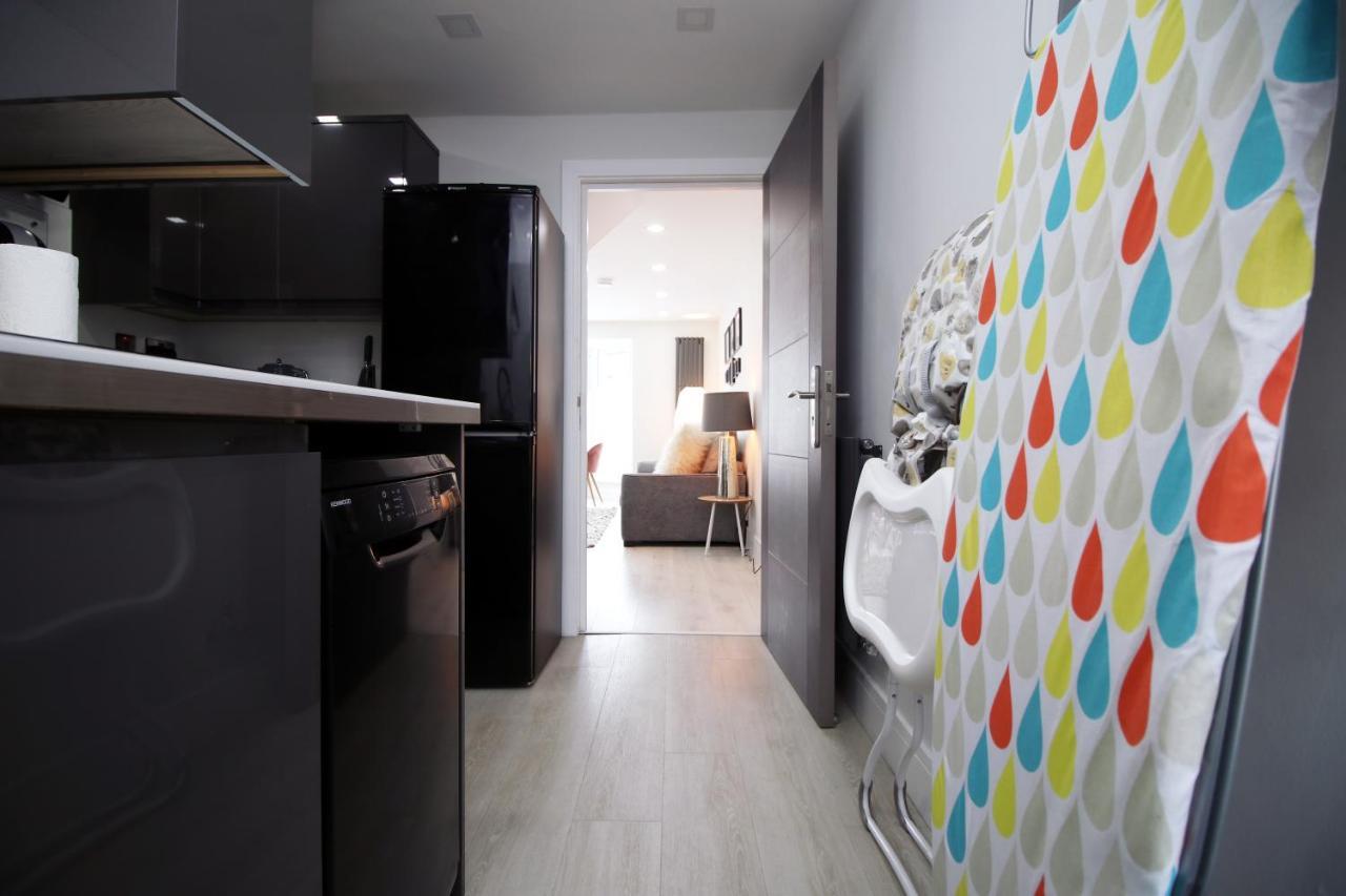 New 2 Bed Comfort - Functional - Secure - Private Кардиф Екстериор снимка